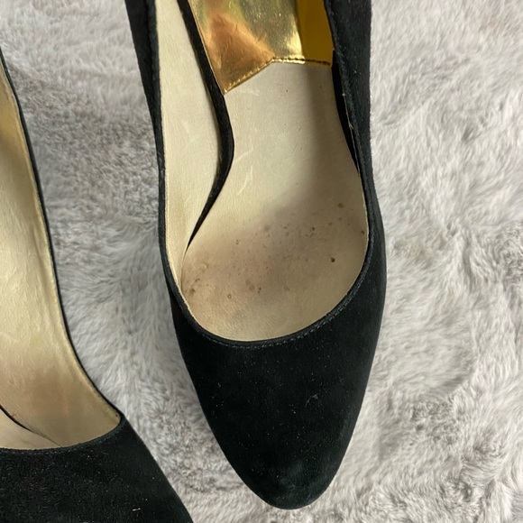 Michael Kors Black Suede Platform Pump 9 - Picture 4 of 10